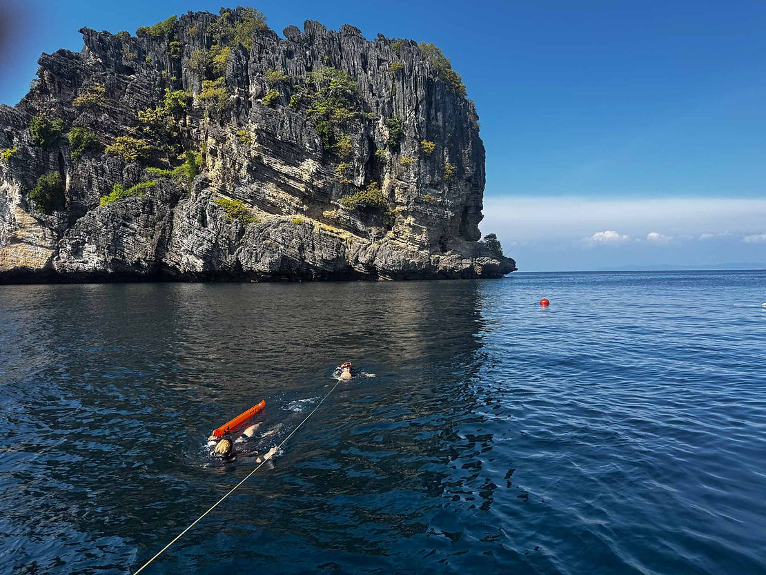 Returning from a dive from an island so idyllic it didn't look quite real