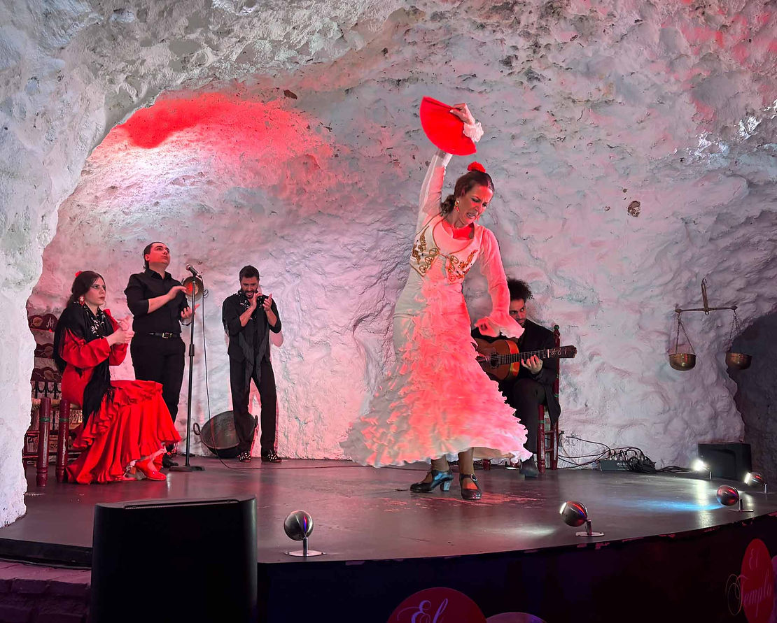 Visiting an evening Flamenco show